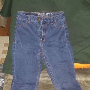 American eagle Jean's size 2 super stretchy